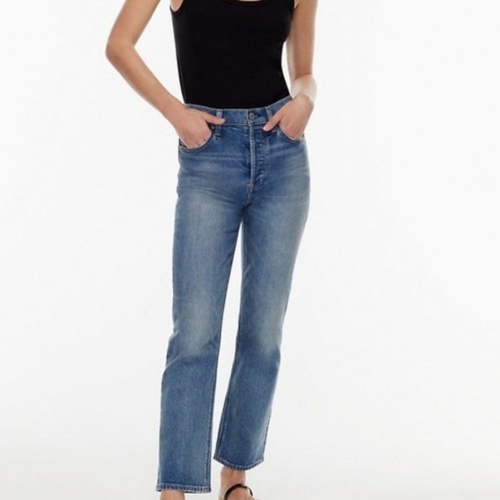 Aritzia Denim Forum Arlo High Rise Straight Jeans short - Picture 2 of 15